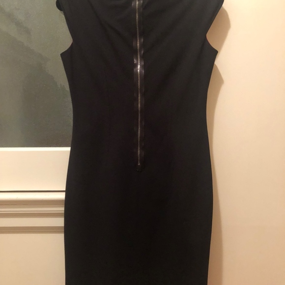 Elie Tahari Tweed/Black Sheath Dress - Picture 3 of 5